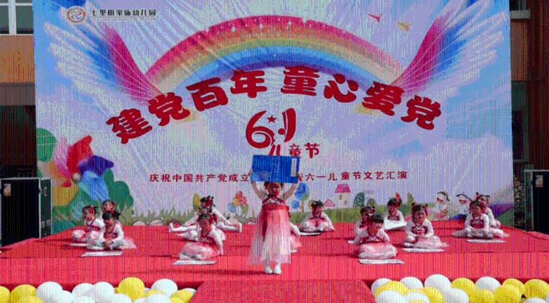 刘伯温讨水喝，女人故意往碗里撒了一把谷壳，刘伯温：她大有智慧